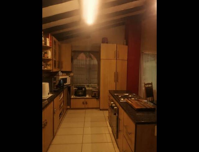 3 BEDROOM HOUSE FOR SALE IN VAALPARK